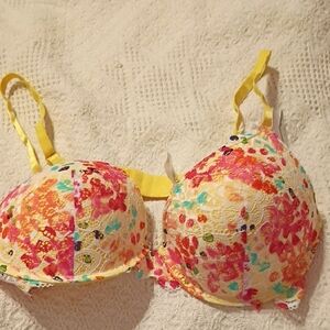 Signature Multicolor Lace Bra